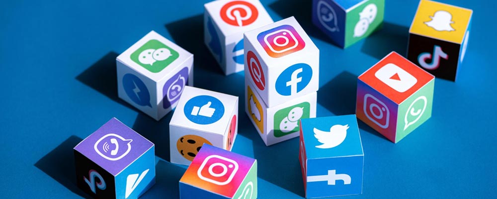 Social networks and marketing